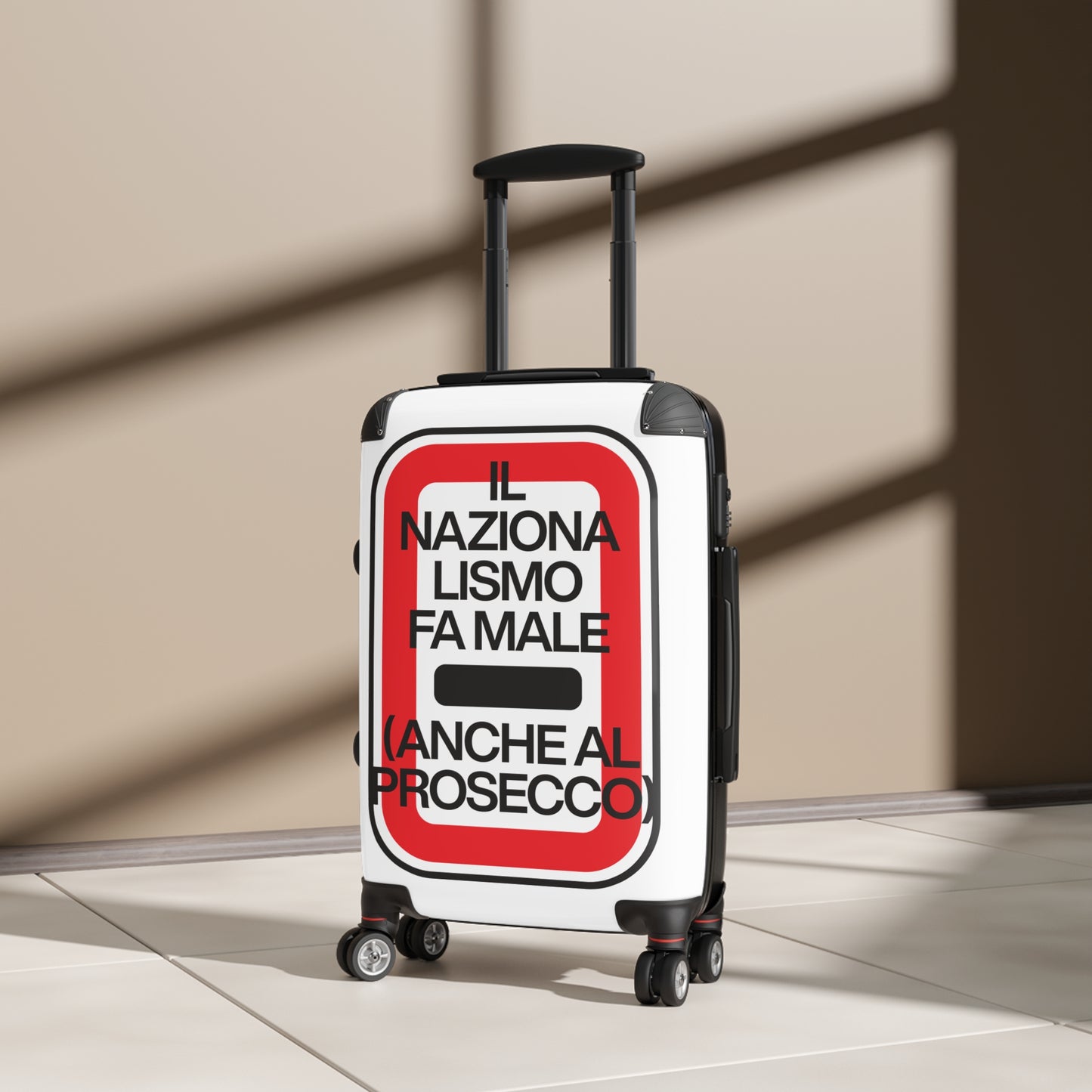 Valigia “Il Nazionalismo fa Male” – Per chi viaggia senza confini, con stile e ironia